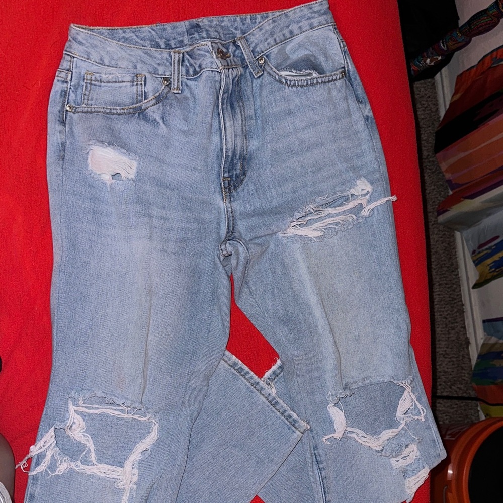 Stylish Distressed Light Blue Boyfriend Jeans